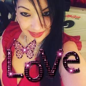 Meet your Posher, Nora